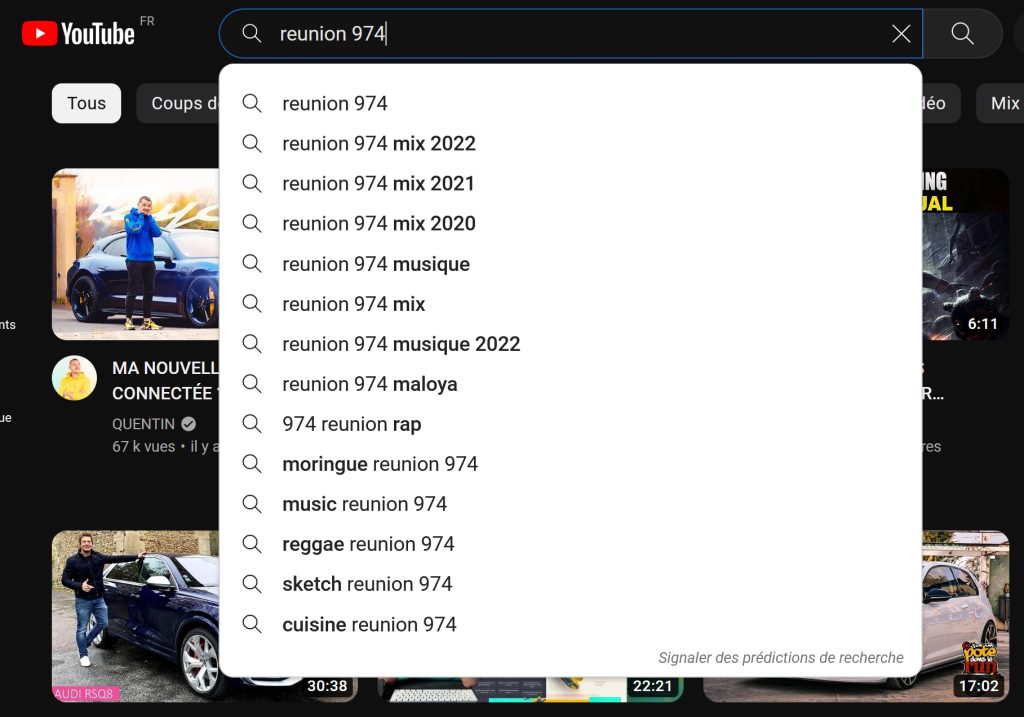 Un exemple de suggestions de mots-clés sur Youtube
